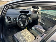 Сүрөт унаа Toyota Prius v (+)