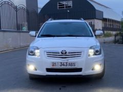 Фото авто Toyota Avensis