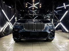 Фото авто BMW X7