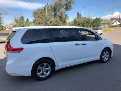 Фото авто Toyota Sienna