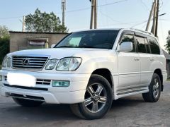 Photo of the vehicle Lexus LX