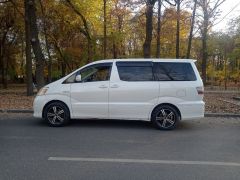 Сүрөт унаа Toyota Alphard