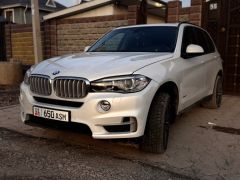 Photo of the vehicle BMW X5