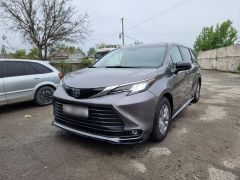 Фото авто Toyota Sienna