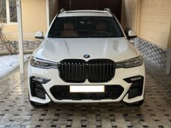 Photo of the vehicle BMW X7