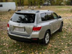 Сүрөт унаа Toyota Highlander