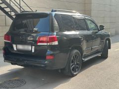 Photo of the vehicle Lexus LX