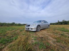 Photo of the vehicle Toyota Crown