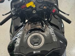 Сүрөт унаа Suzuki GSX 1300 R Hayabusa