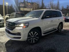 Photo of the vehicle Toyota Land Cruiser