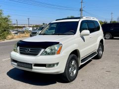 Photo of the vehicle Lexus GX