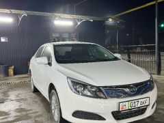 Фото авто BYD E5