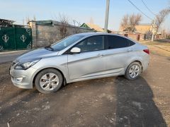 Фото авто Hyundai Accent