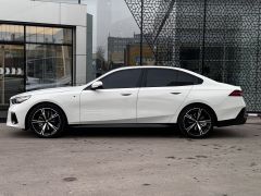 Photo of the vehicle BMW 5 Series