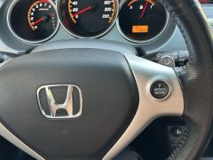 Фото авто Honda Jazz