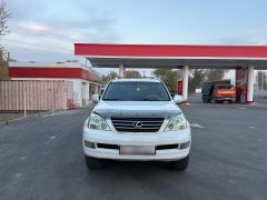 Photo of the vehicle Lexus GX