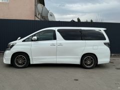 Фото авто Toyota Vellfire