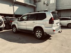 Сүрөт унаа Toyota Land Cruiser Prado