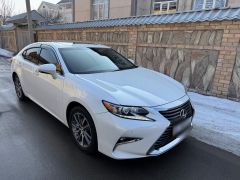 Photo of the vehicle Lexus ES