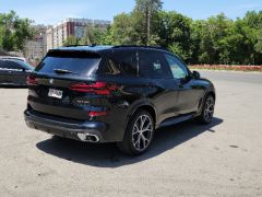 Photo of the vehicle BMW X5