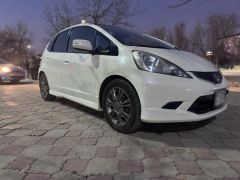 Photo of the vehicle Honda Fit