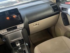 Сүрөт унаа Toyota Land Cruiser Prado