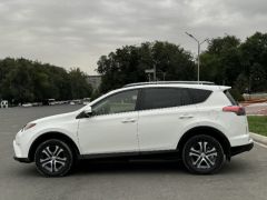 Сүрөт унаа Toyota RAV4