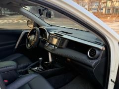 Сүрөт унаа Toyota RAV4