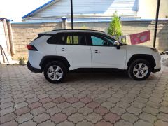 Сүрөт унаа Toyota RAV4