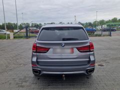 Photo of the vehicle BMW X5