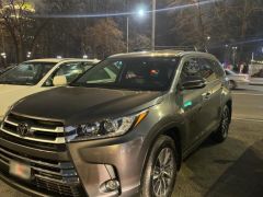 Сүрөт унаа Toyota Highlander