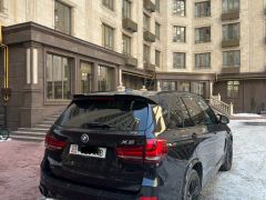 Photo of the vehicle BMW X5