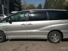 Photo of the vehicle Toyota Estima