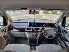 Фото авто Honda Elysion