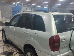 Сүрөт унаа Toyota RAV4