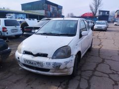 Photo of the vehicle Toyota Vitz