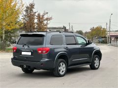 Сүрөт унаа Toyota Sequoia