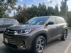 Фото авто Toyota Highlander