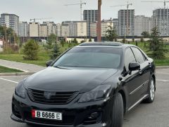 Фото авто Toyota Crown