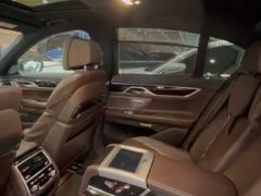 Photo of the vehicle BMW 7 Series