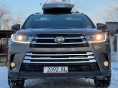 Photo of the vehicle Toyota Highlander