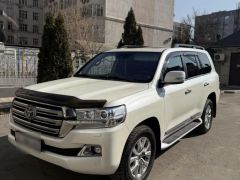 Photo of the vehicle Toyota Land Cruiser