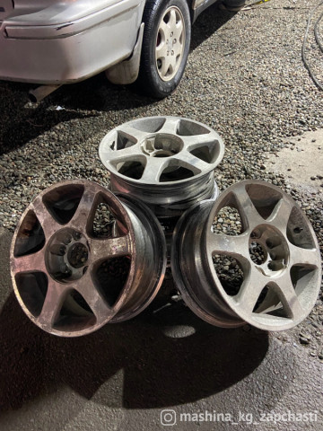 Wheel rims - Литые диски R15 в отличном состоянии без дефектов