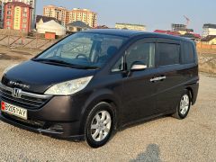 Фото авто Honda Stepwgn