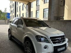 Сүрөт унаа Mercedes-Benz M-Класс AMG