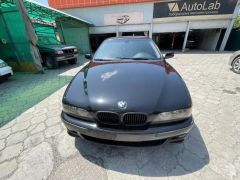 Photo of the vehicle BMW 5 Series