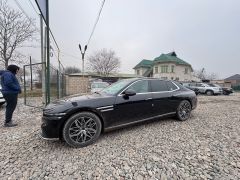 Photo of the vehicle Genesis G90