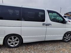 Фото авто Nissan Elgrand