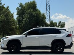 Сүрөт унаа Toyota RAV4