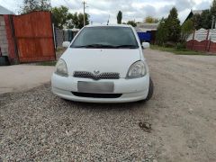 Сүрөт унаа Toyota Vitz